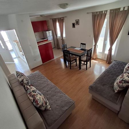 Apartments Marija Тиват Стая снимка