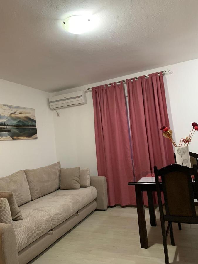 Apartments Marija Тиват Стая снимка