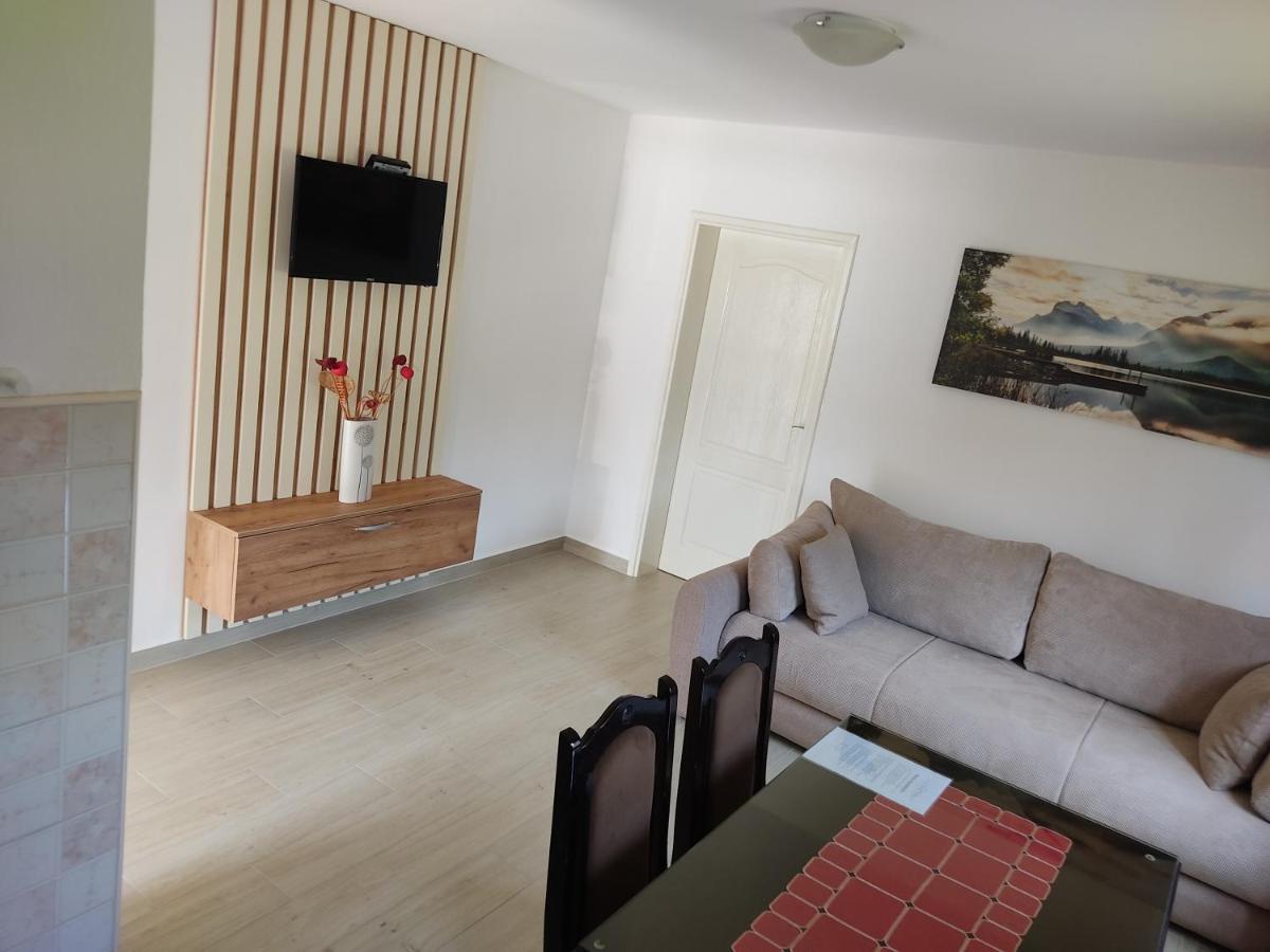 Apartments Marija Тиват Екстериор снимка