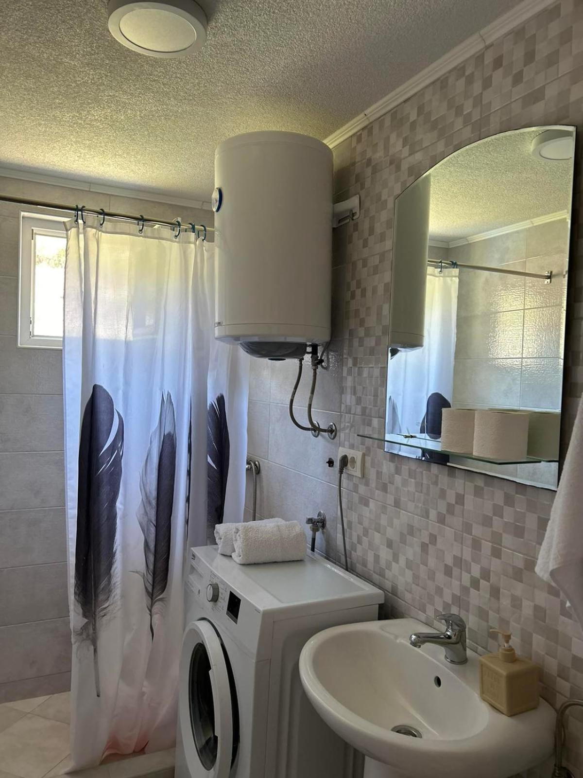 Apartments Marija Тиват Екстериор снимка