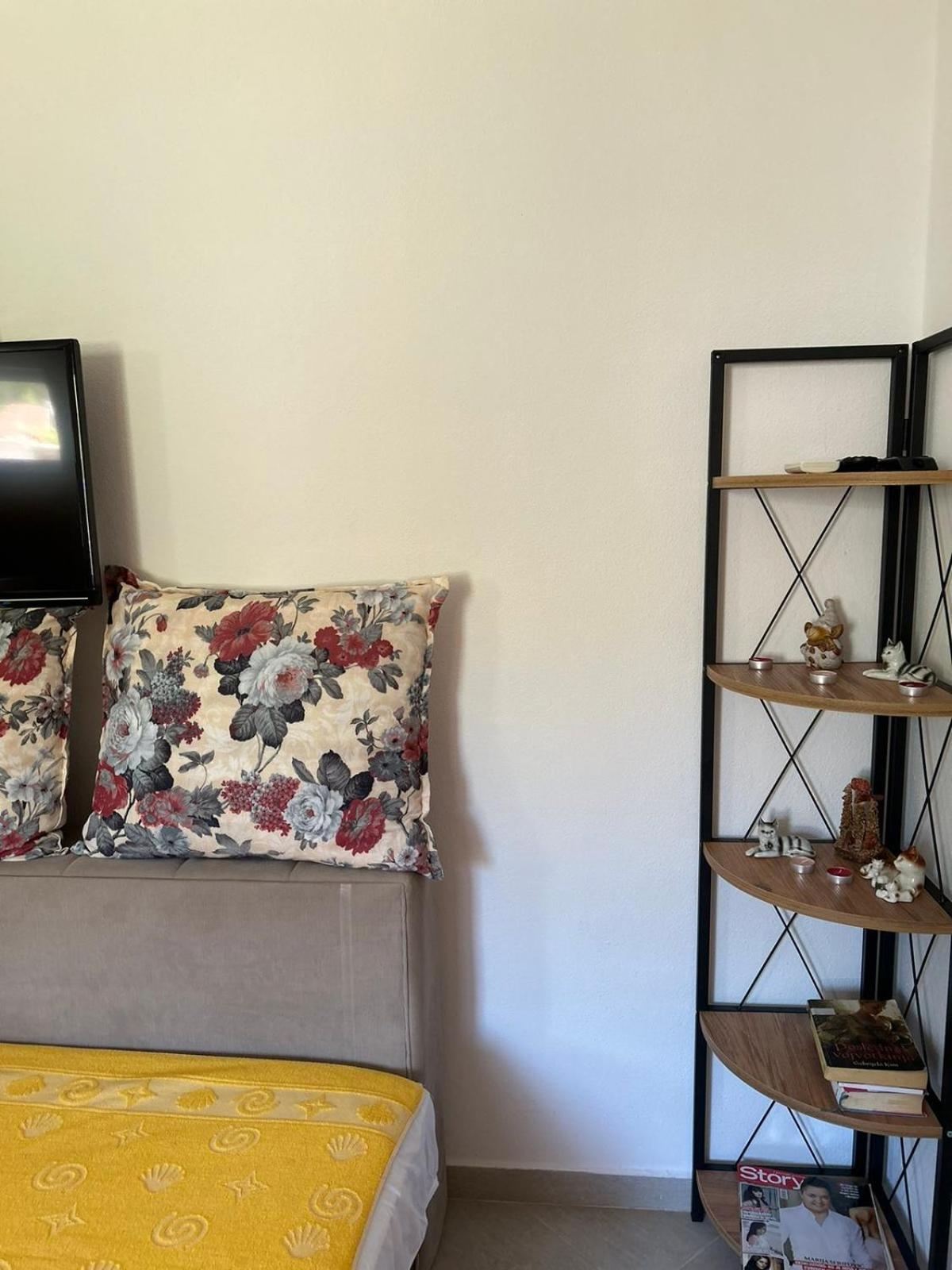 Apartments Marija Тиват Екстериор снимка