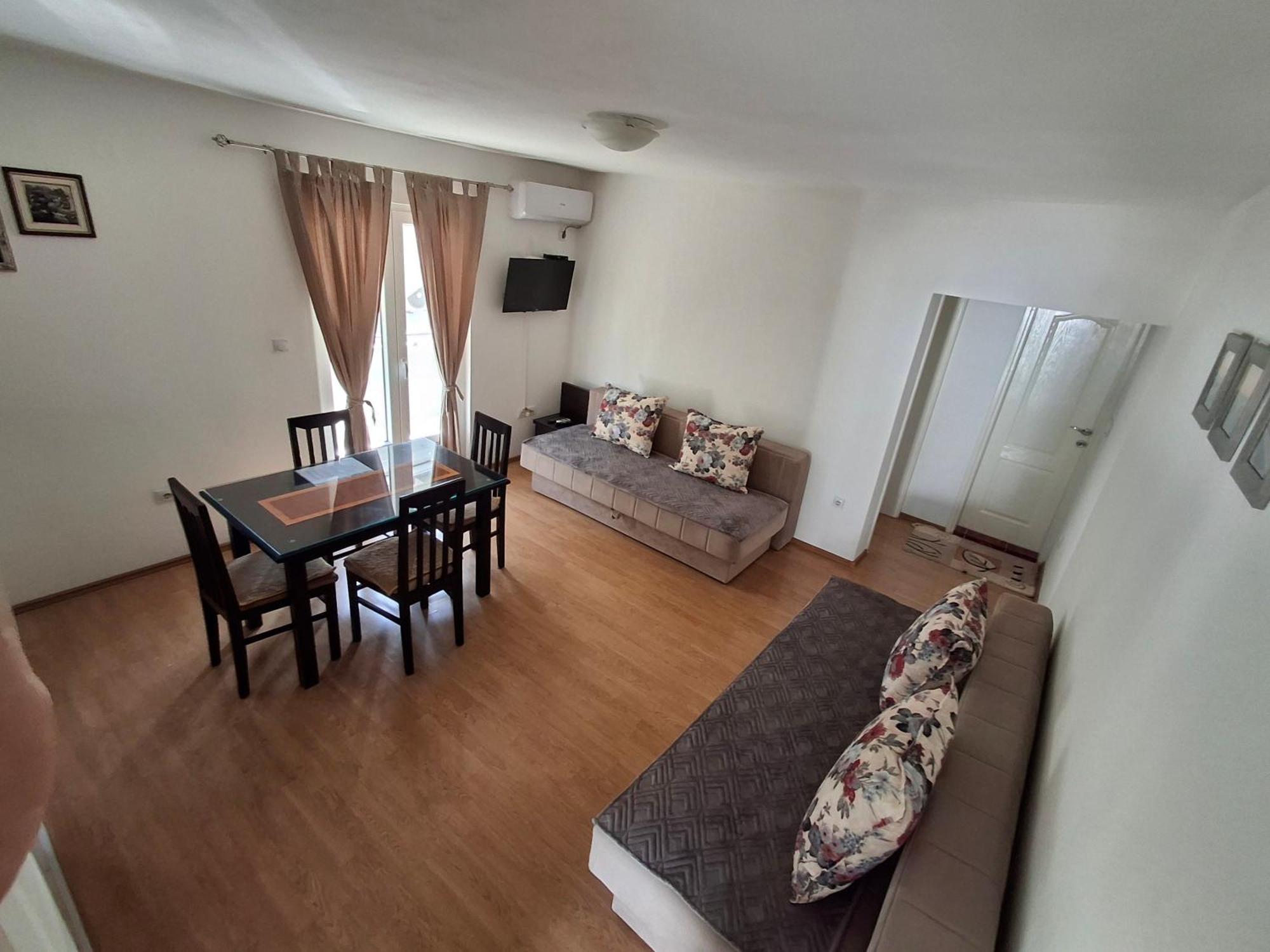 Apartments Marija Тиват Стая снимка