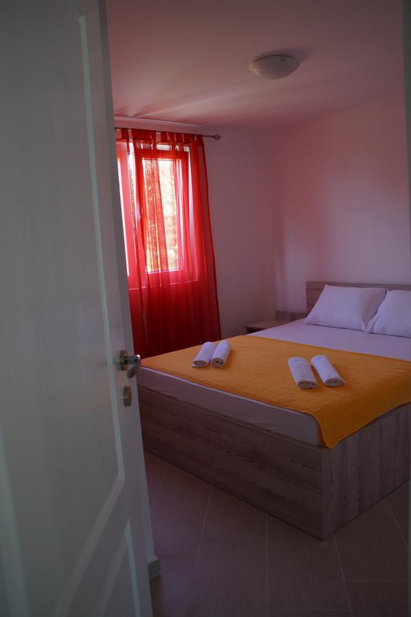 Apartments Marija Тиват Екстериор снимка